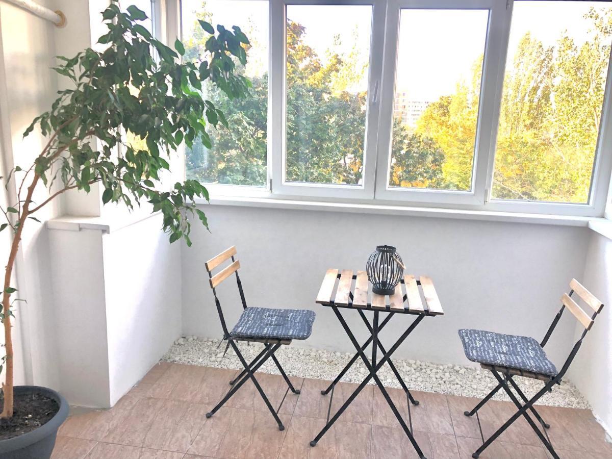 Vintage Bucharest Apartment Buitenkant foto