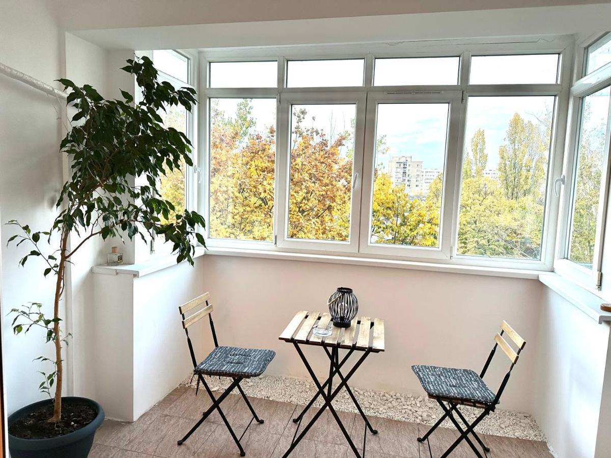 Vintage Bucharest Apartment Buitenkant foto